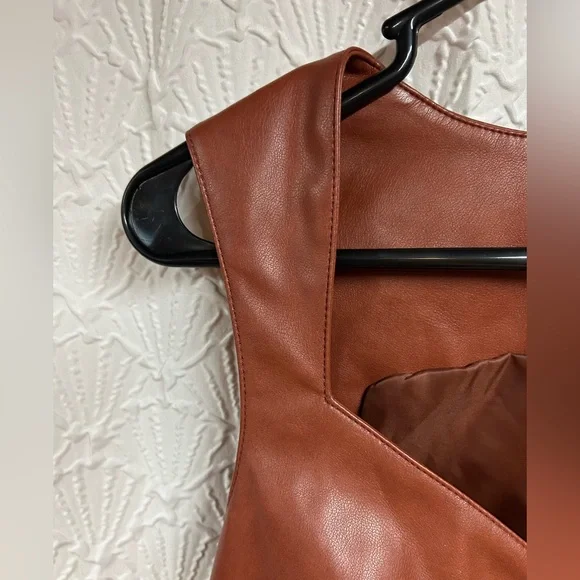 7 For All Mankind Medium Faux Leather Vest - Picture 4 of 7